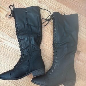 Dream Pairs Black Lace-Up Boots